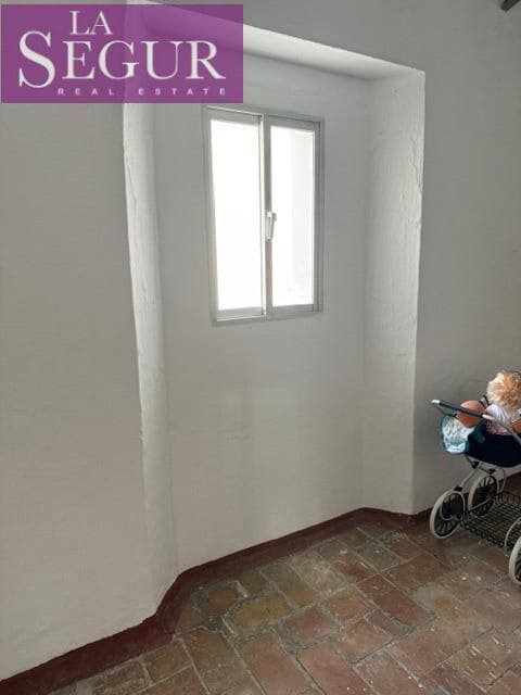 4 quarto Casa em Banda para venda em Medina-Sidonia com garagem - 135 000 € (Ref: 9893803)