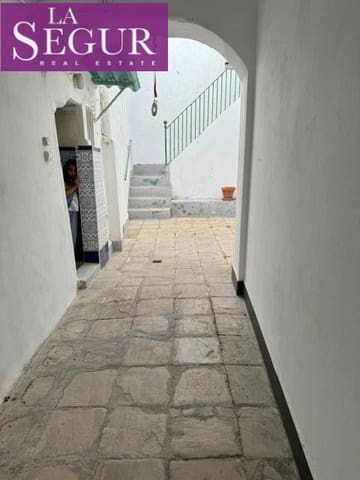 4 quarto Casa em Banda para venda em Medina-Sidonia com garagem - 135 000 € (Ref: 9893803)