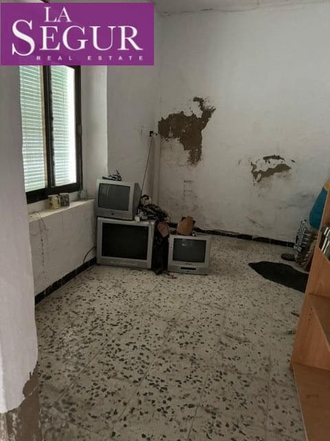 4 quarto Casa em Banda para venda em Medina-Sidonia com garagem - 135 000 € (Ref: 9893803)