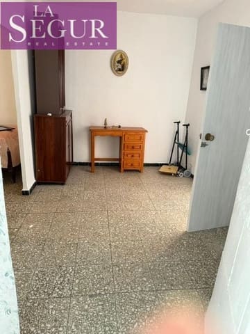 4 quarto Casa em Banda para venda em Medina-Sidonia com garagem - 135 000 € (Ref: 9893803)