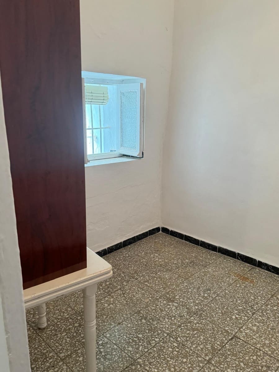 4 quarto Casa em Banda para venda em Medina-Sidonia com garagem - 135 000 € (Ref: 9893803)
