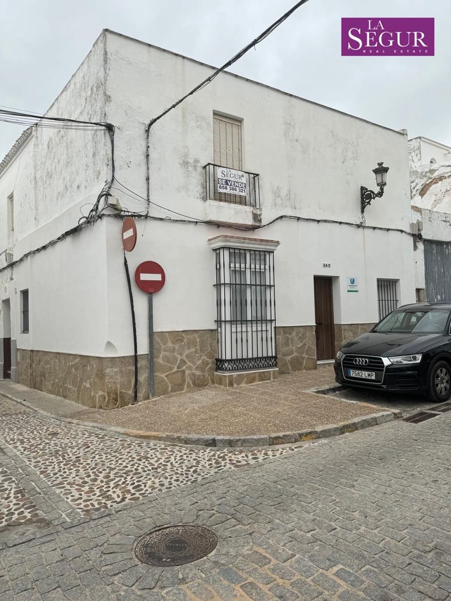 4 quarto Casa em Banda para venda em Medina-Sidonia com garagem - 135 000 € (Ref: 9893803)