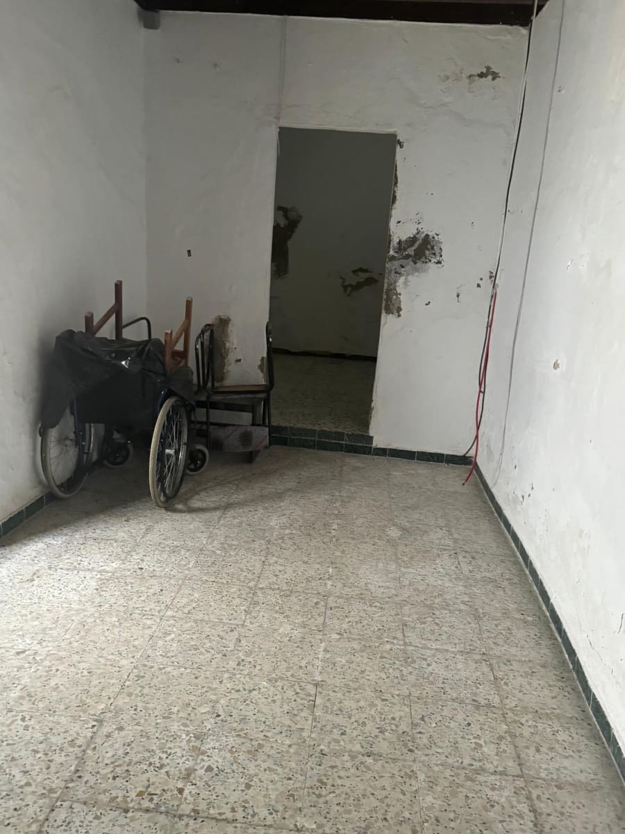 4 quarto Casa em Banda para venda em Medina-Sidonia com garagem - 135 000 € (Ref: 9893803)