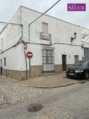 4 quarto Casa em Banda para venda em Medina-Sidonia com garagem - 135 000 € (Ref: 9893803)