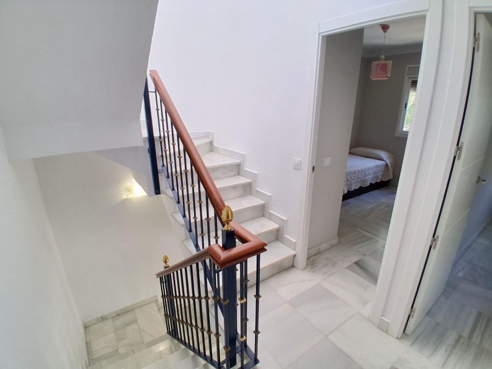 4 makuuhuone Paritalo myytävänä paikassa Barbate - 350 000 € (Ref: 9900319)