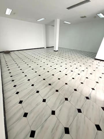 Commerciale in vendita in Barbate - 100.000 € (Rif: 9900320)