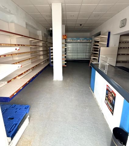 Commerciale in vendita in Barbate - 160.000 € (Rif: 9900321)