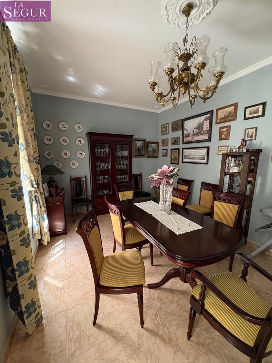 Piso de 3 habitaciones en Cádiz ciudad en venta - 425.000 € (Ref: 9907507)