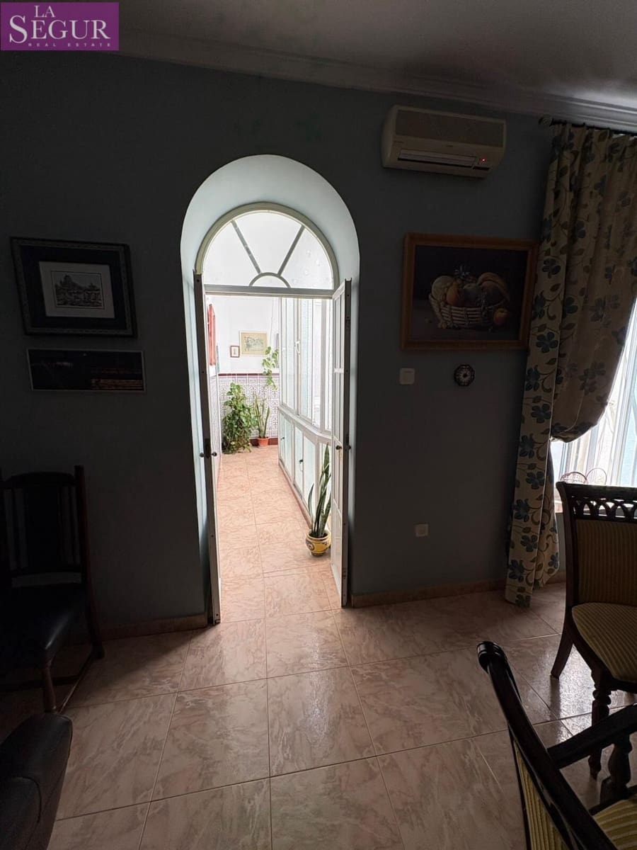 Piso de 3 habitaciones en Cádiz ciudad en venta - 425.000 € (Ref: 9907507)