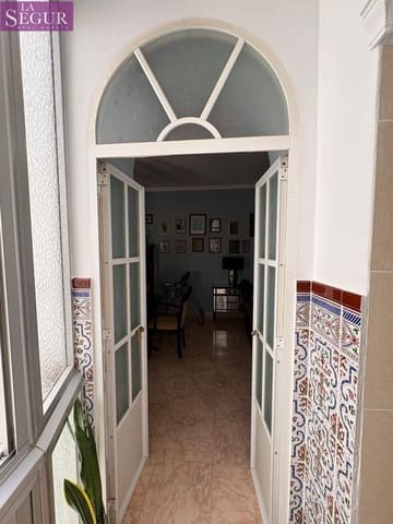 Piso de 3 habitaciones en Cádiz ciudad en venta - 425.000 € (Ref: 9907507)