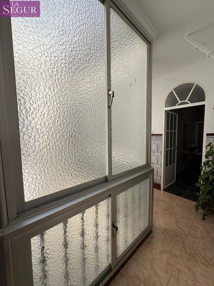 Piso de 3 habitaciones en Cádiz ciudad en venta - 425.000 € (Ref: 9907507)