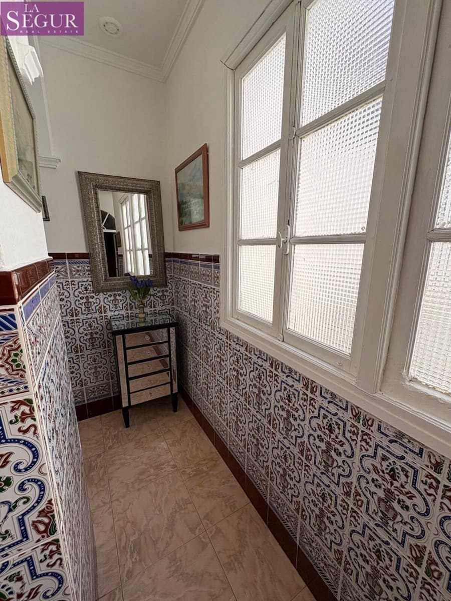 Piso de 3 habitaciones en Cádiz ciudad en venta - 425.000 € (Ref: 9907507)