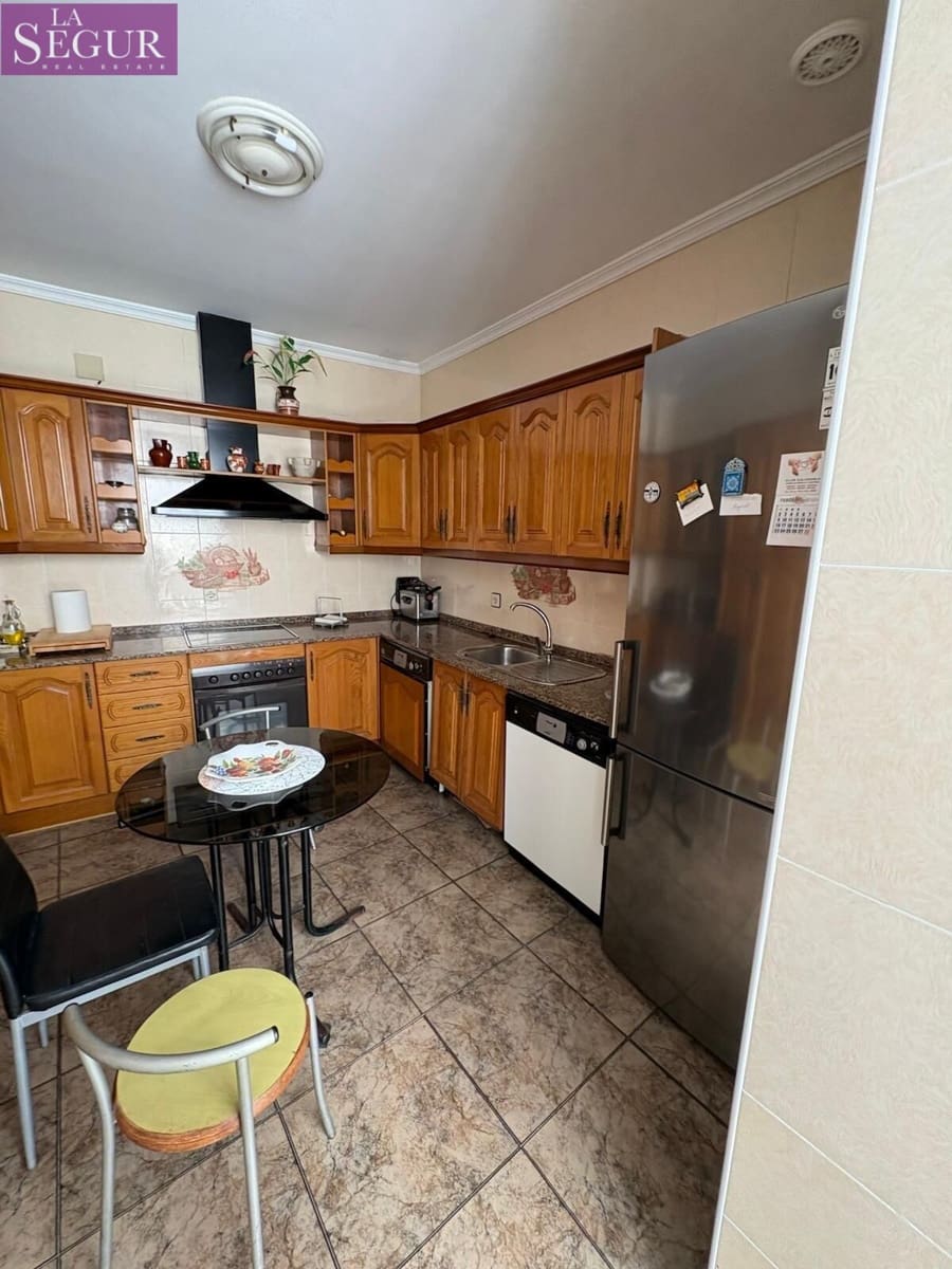 Piso de 3 habitaciones en Cádiz ciudad en venta - 425.000 € (Ref: 9907507)