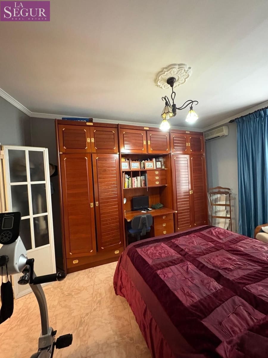 Piso de 3 habitaciones en Cádiz ciudad en venta - 425.000 € (Ref: 9907507)