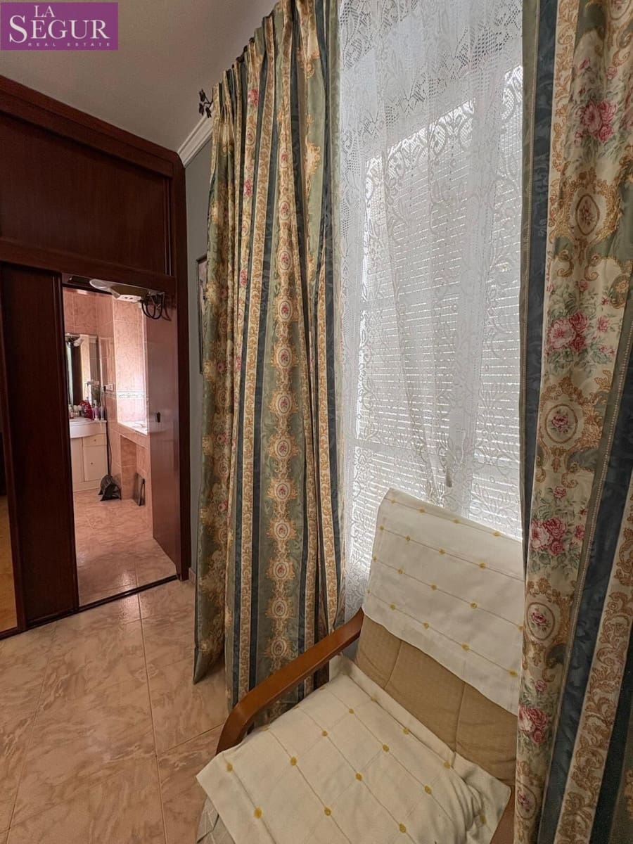 Piso de 3 habitaciones en Cádiz ciudad en venta - 425.000 € (Ref: 9907507)