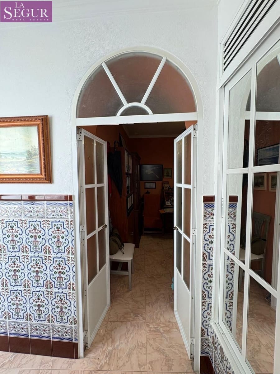 Piso de 3 habitaciones en Cádiz ciudad en venta - 425.000 € (Ref: 9907507)