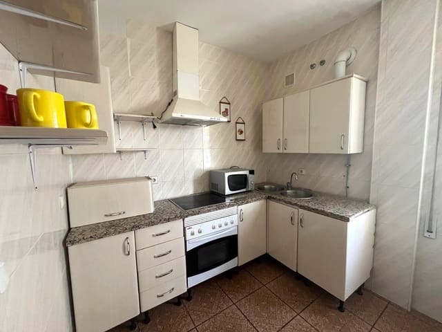 Piso de 2 habitaciones en Barbate en venta - 199.000 € (Ref: 9915764)