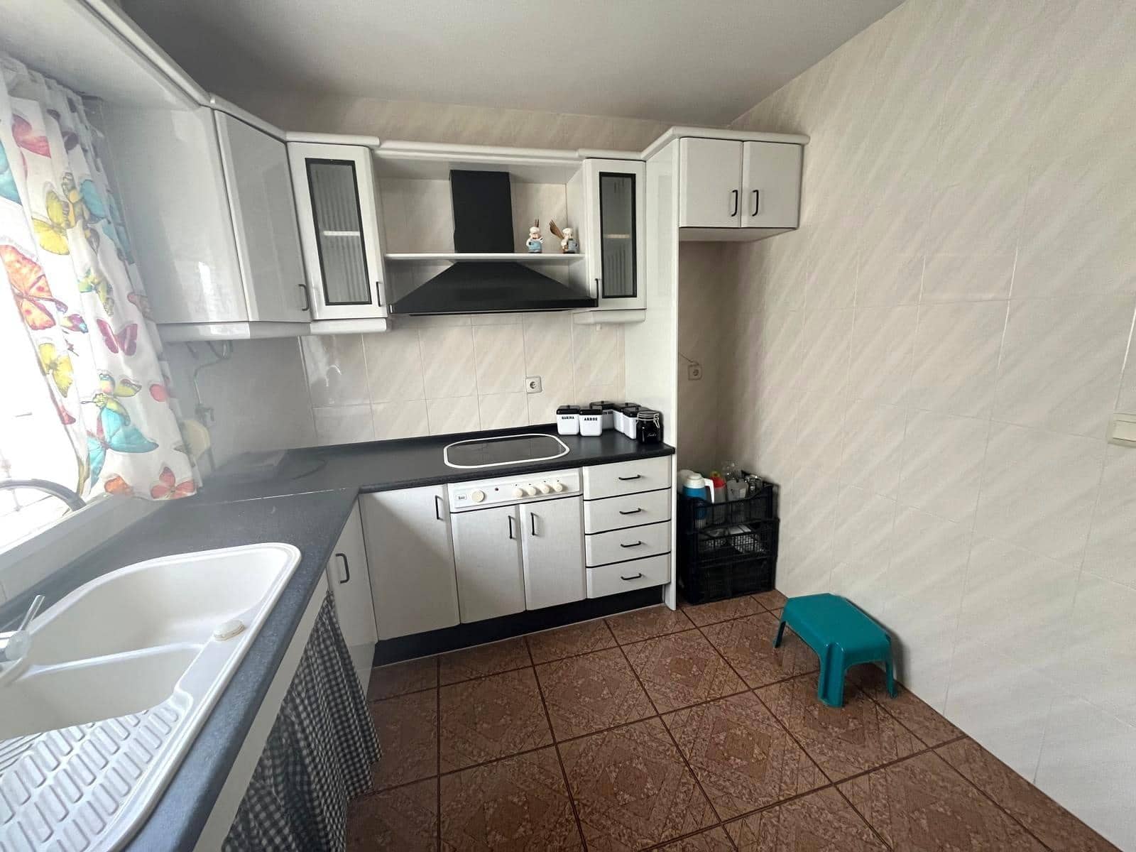 4 makuuhuone Omakotitalo myytävänä paikassa Barbate - 400 000 € (Ref: 9915765)