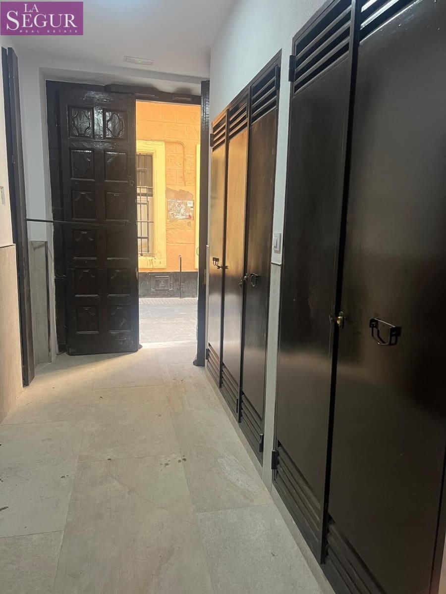 3 sovrum Lägenhet till salu i Cadiz stad - 215 000 € (Ref: 9927350)