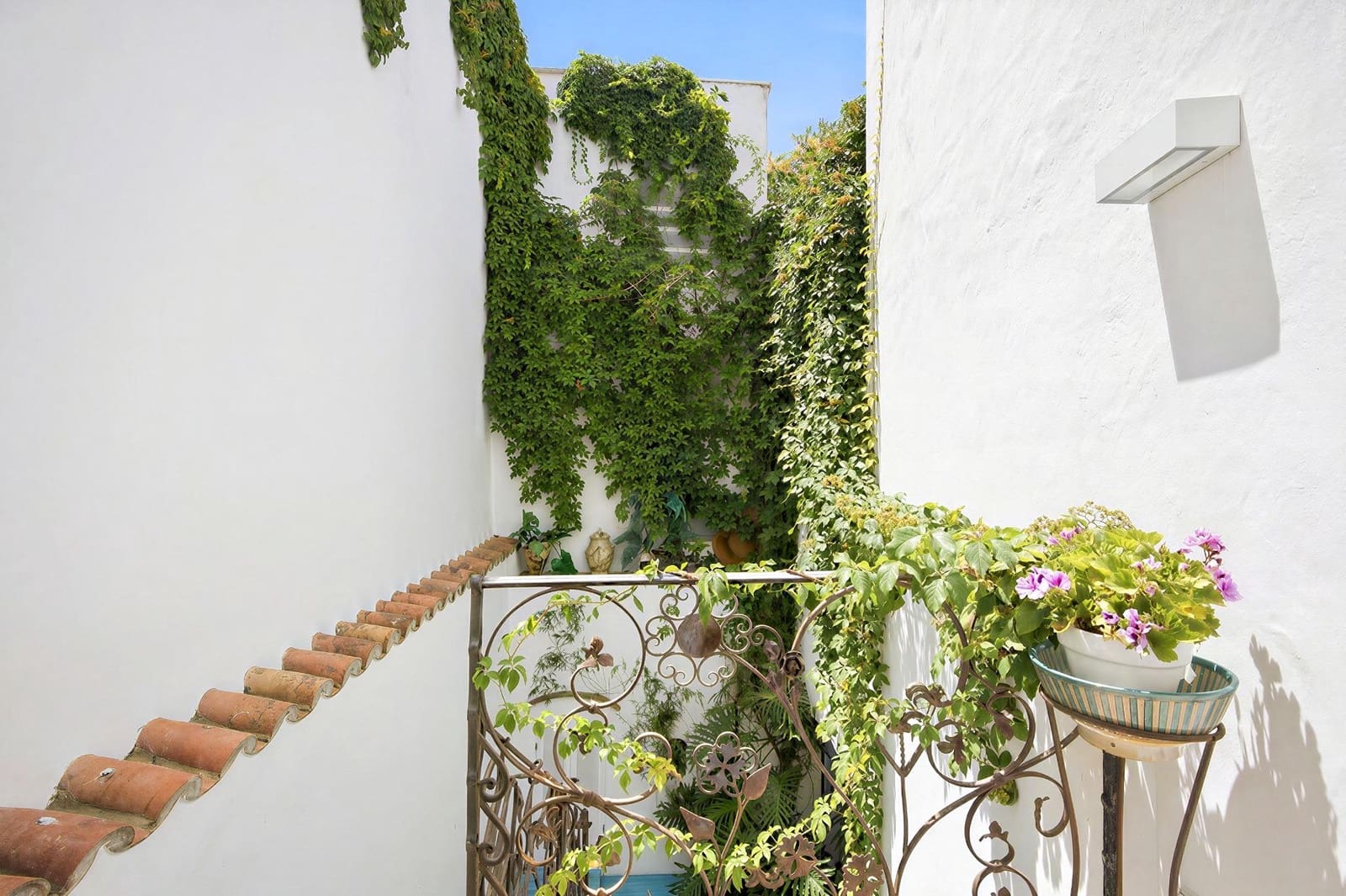4 bedroom Townhouse for sale in Vejer de la Frontera - € 495,000 (Ref: 9934161)
