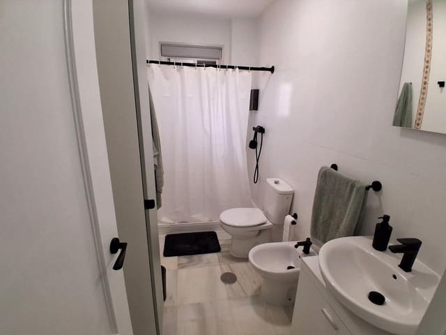 2 soverom Leilighet til leie i Barbate - € 550 (Ref: 9936348)