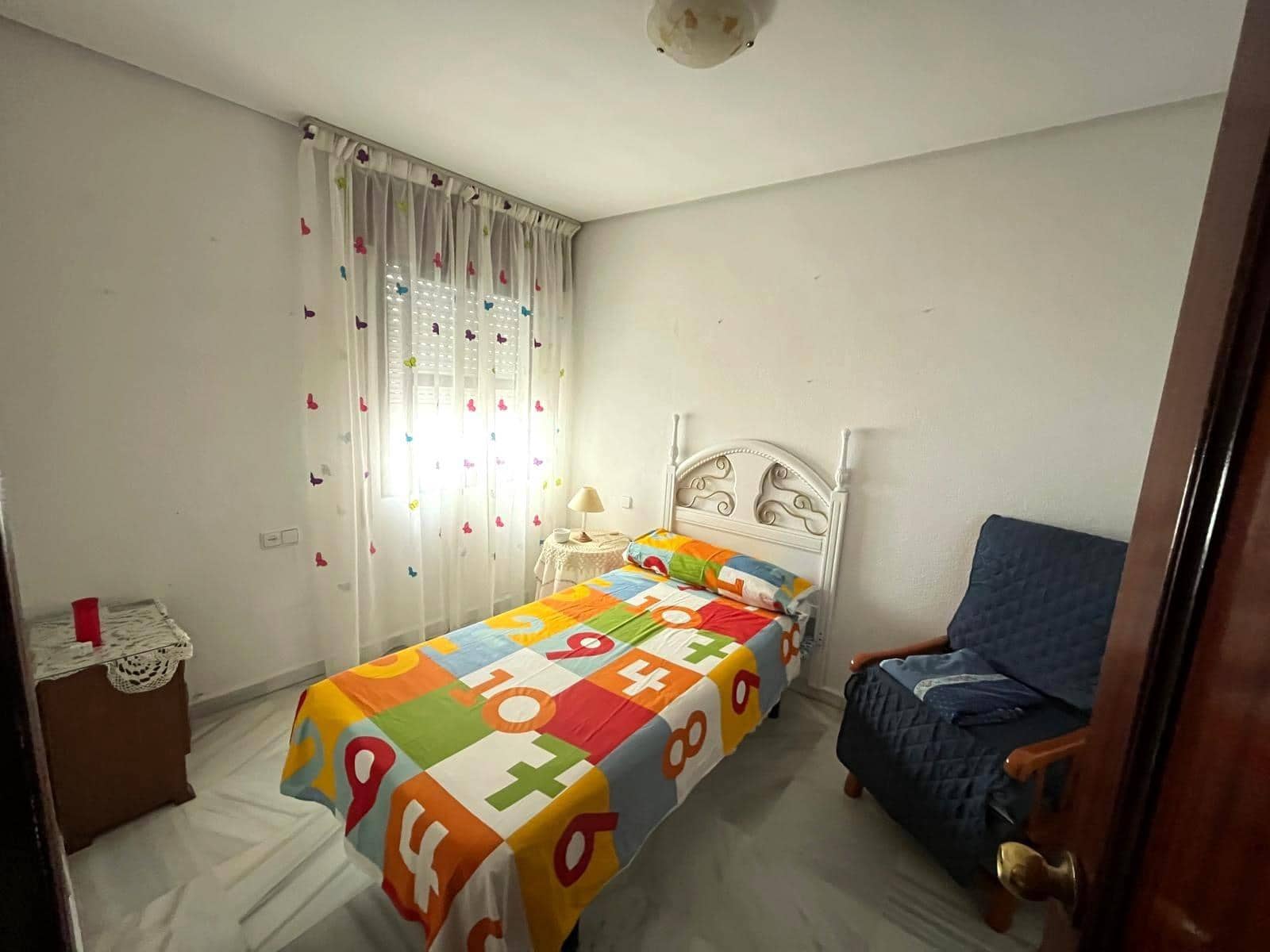 3 bedroom Flat for sale in Barbate - € 300,000 (Ref: 9939916)