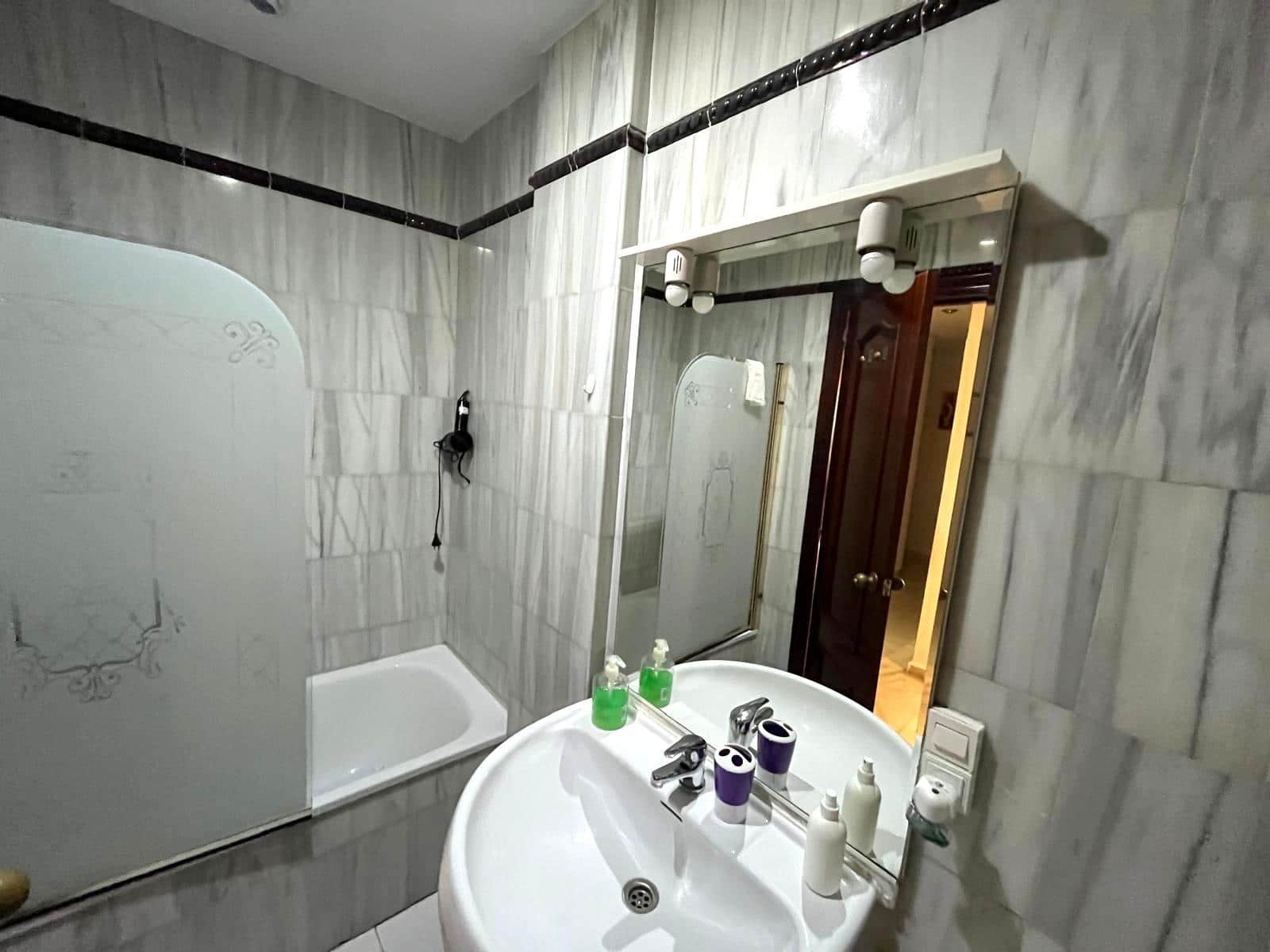 3 bedroom Flat for sale in Barbate - € 300,000 (Ref: 9939916)