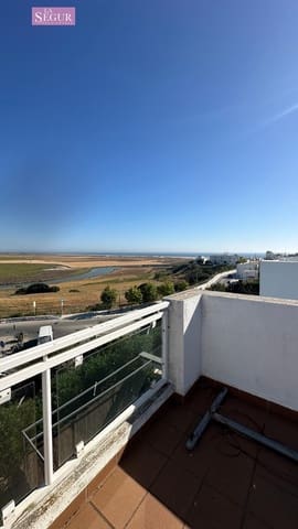 3 slaapkamer Rijtjeshuis te koop in Conil de la Frontera met zwembad garage - € 420.000 (Ref: 9957941)