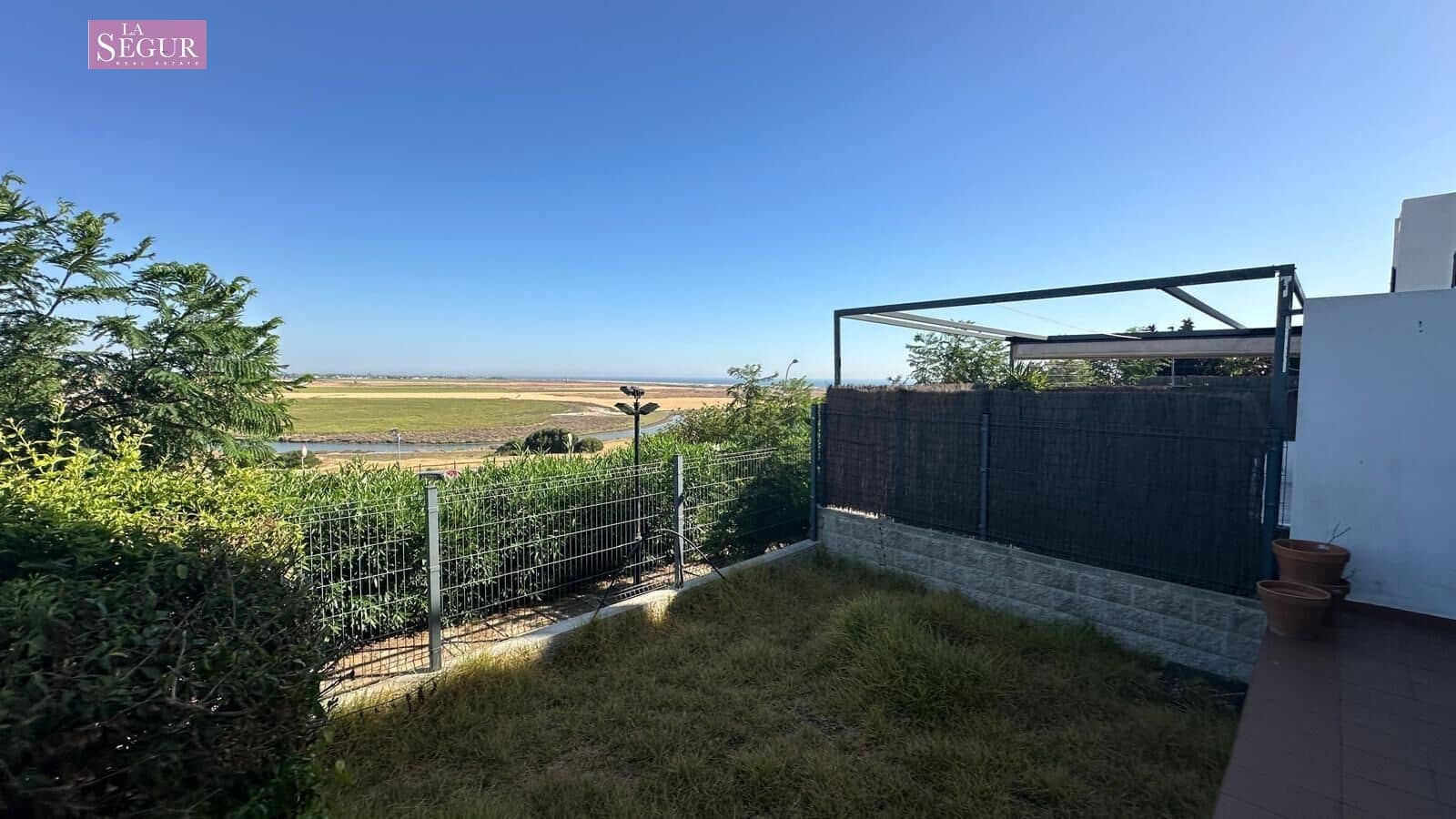 3 camera da letto Villetta a Schiera in vendita in Conil de la Frontera con piscina garage - 420.000 € (Rif: 9957941)