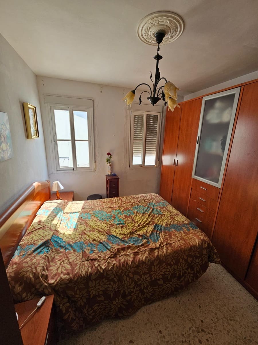 3 bedroom Terraced Villa for sale in Vejer de la Frontera - € 190,000 (Ref: 9966611)