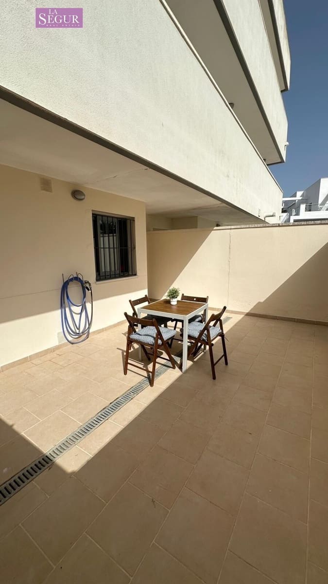 Apartamento de 2 habitaciones en Conil de la Frontera en venta con piscina garaje - 335.000 € (Ref: 9967785)