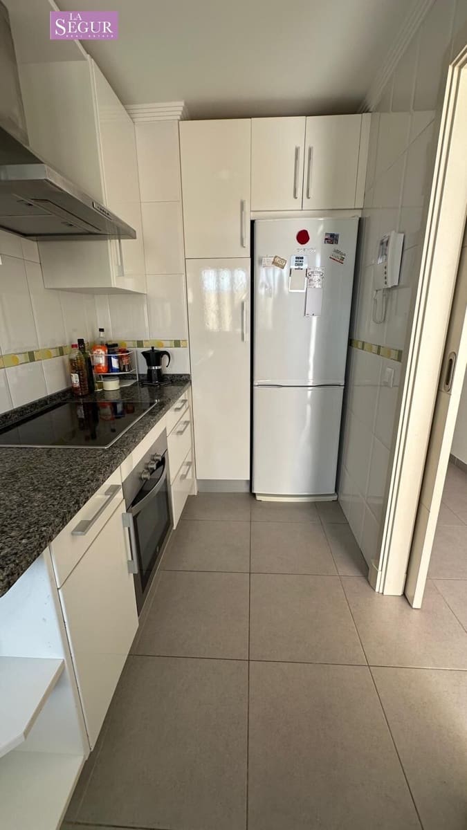 Apartamento de 2 habitaciones en Conil de la Frontera en venta con piscina garaje - 335.000 € (Ref: 9967785)