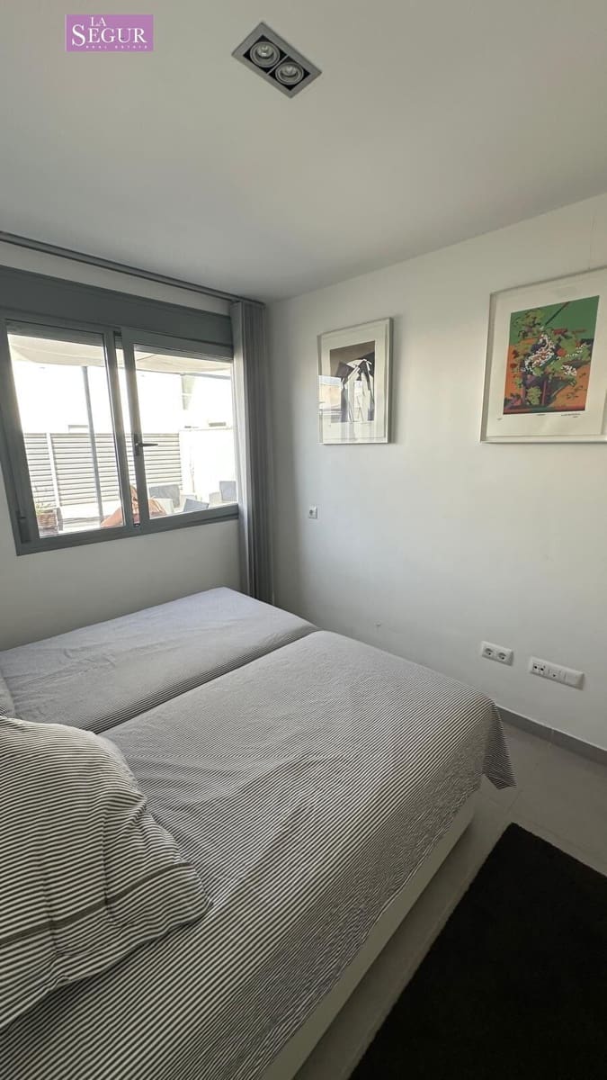 Apartamento de 2 habitaciones en Conil de la Frontera en venta con piscina garaje - 335.000 € (Ref: 9967785)