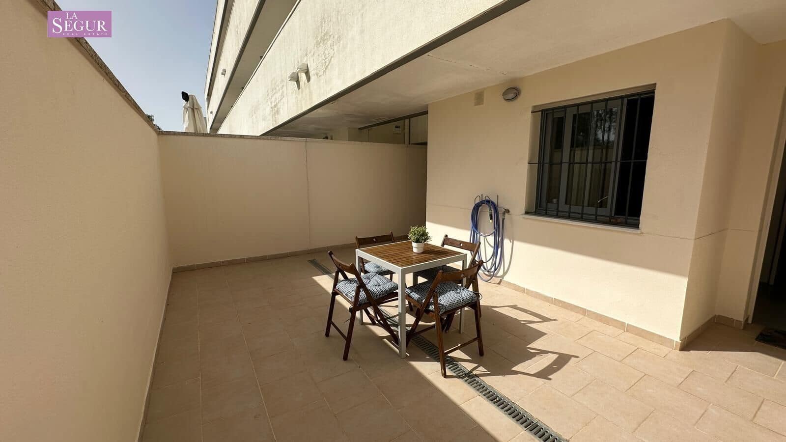 Apartamento de 2 habitaciones en Conil de la Frontera en venta con piscina garaje - 335.000 € (Ref: 9967785)
