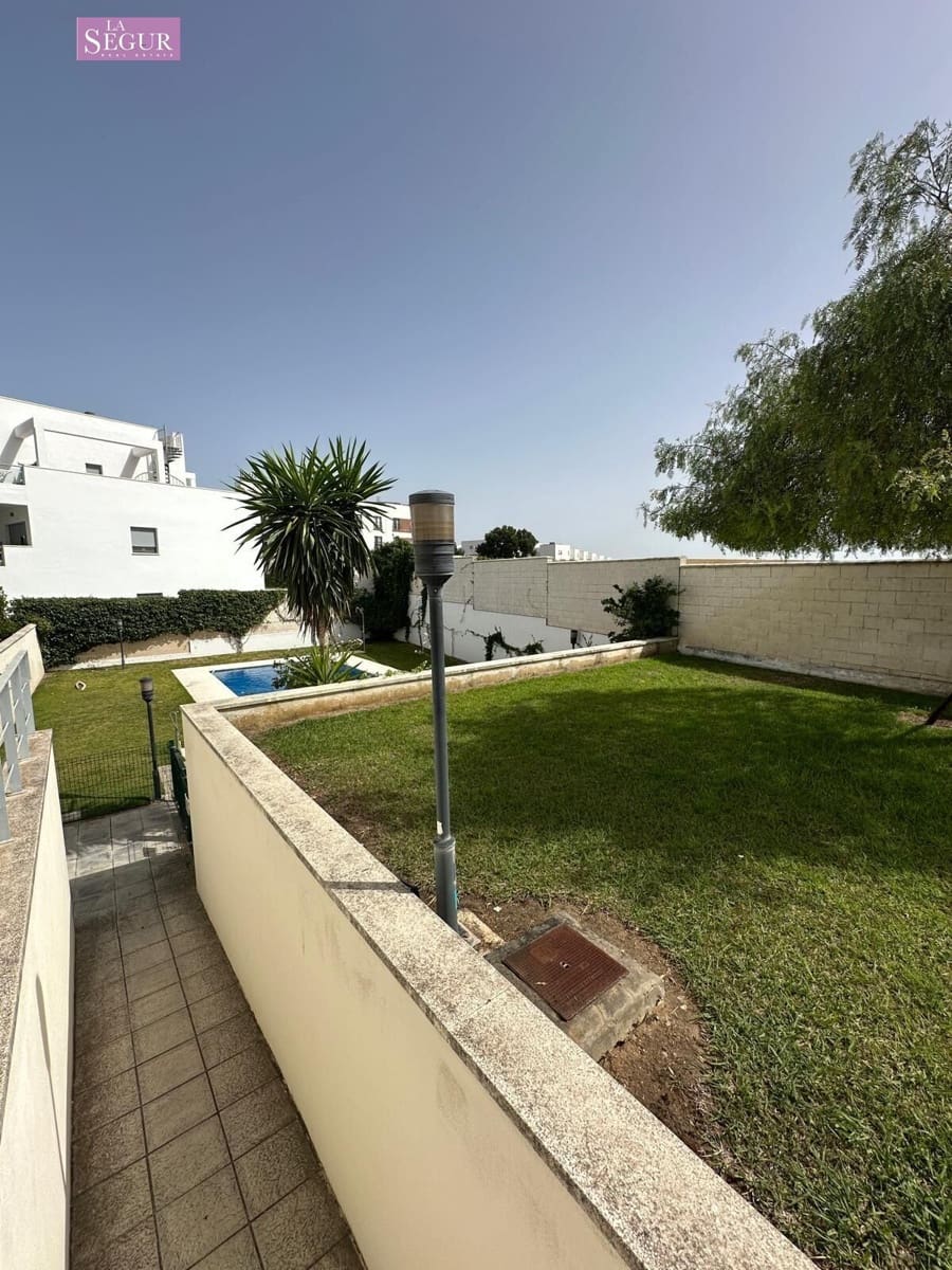 Apartamento de 2 habitaciones en Conil de la Frontera en venta con piscina garaje - 335.000 € (Ref: 9967785)
