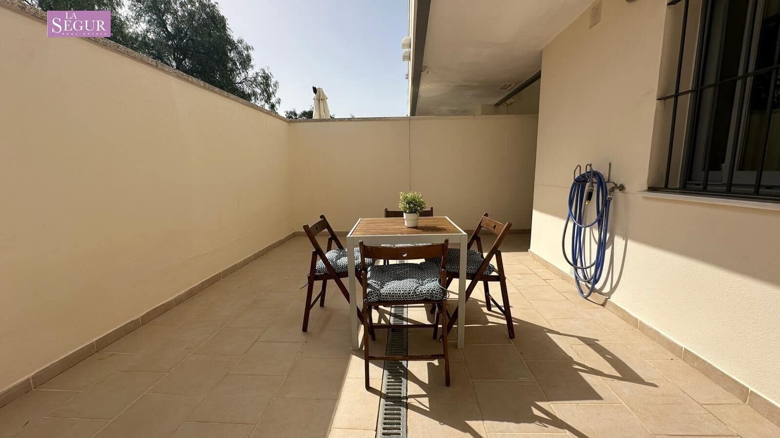 Apartamento de 2 habitaciones en Conil de la Frontera en venta con piscina garaje - 335.000 € (Ref: 9967785)