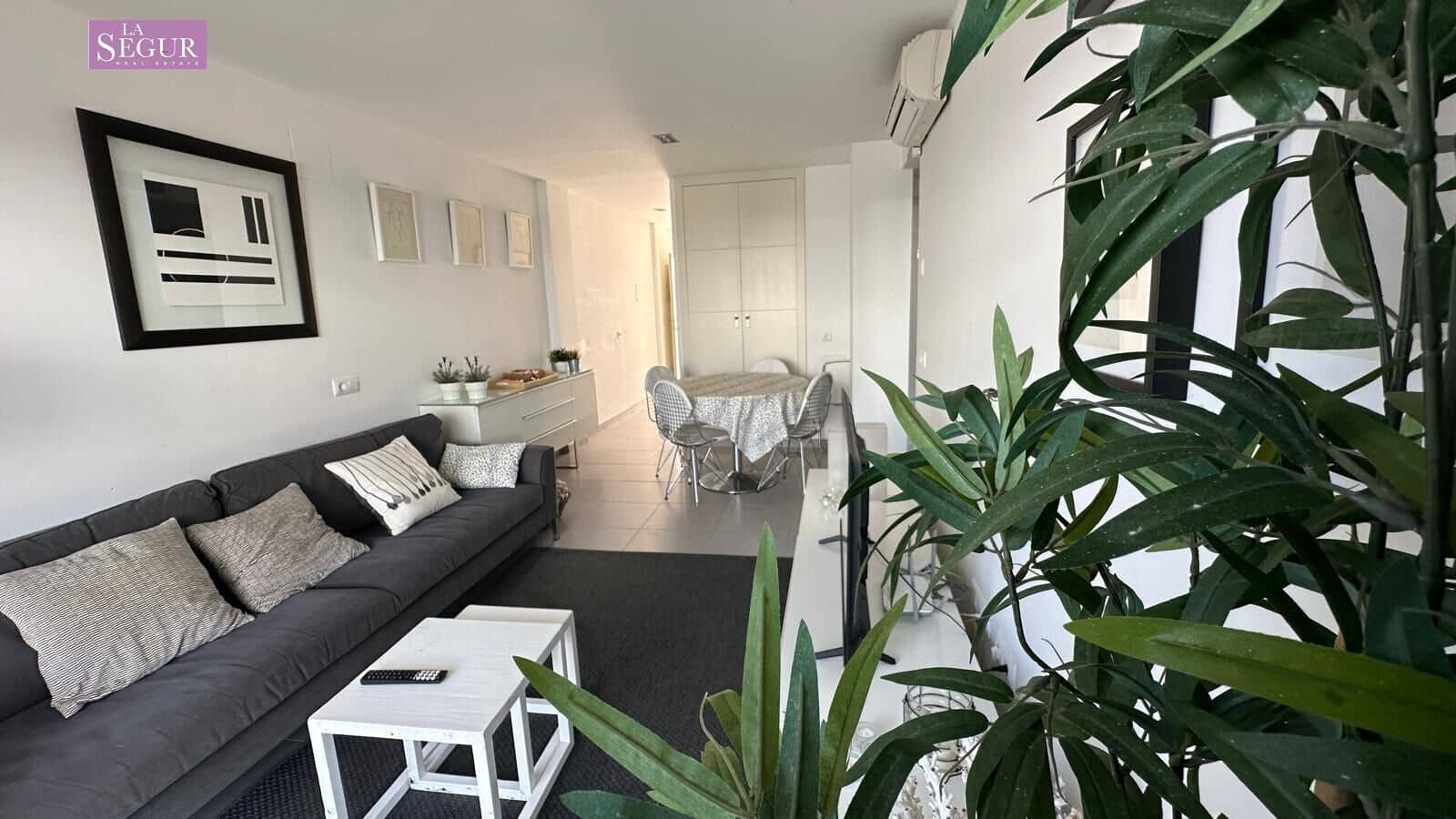 Apartamento de 2 habitaciones en Conil de la Frontera en venta con piscina garaje - 335.000 € (Ref: 9967785)