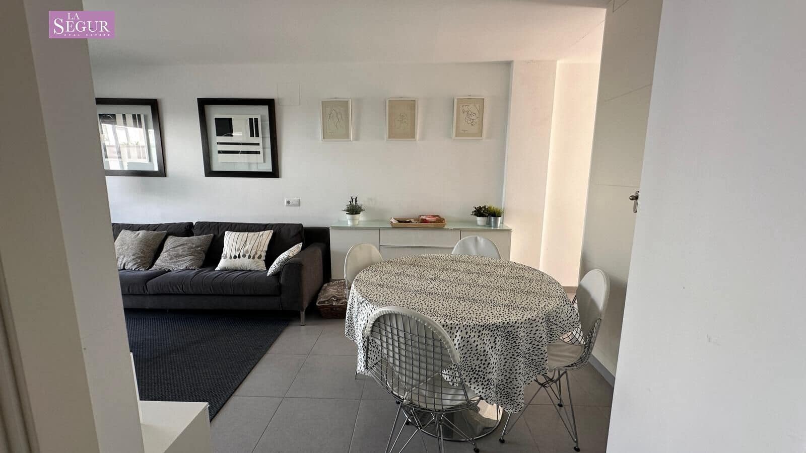 Apartamento de 2 habitaciones en Conil de la Frontera en venta con piscina garaje - 335.000 € (Ref: 9967785)