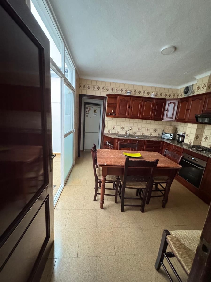 3 soveværelse Lejlighed til salg i Medina-Sidonia med garage - € 540.000 (Ref: 9973283)
