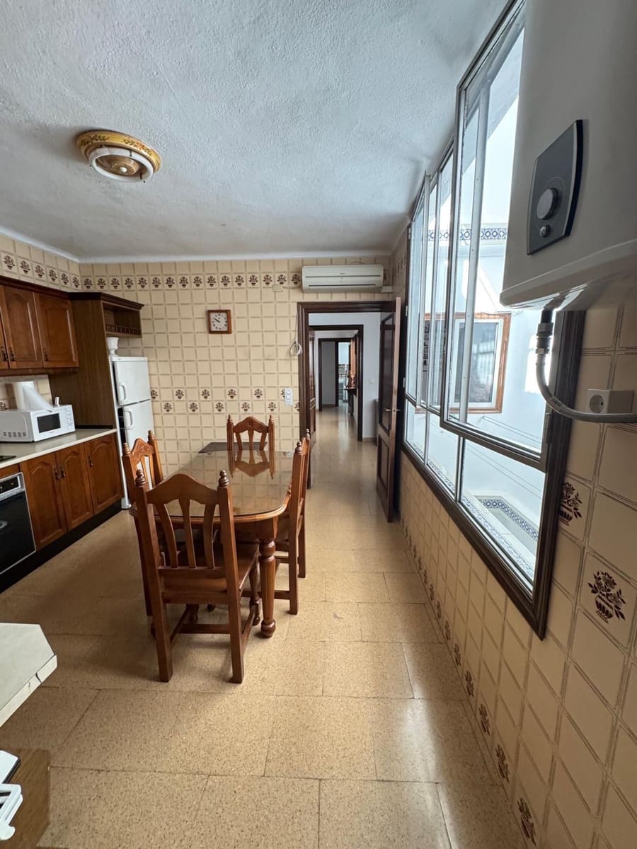 3 soveværelse Lejlighed til salg i Medina-Sidonia med garage - € 540.000 (Ref: 9973283)