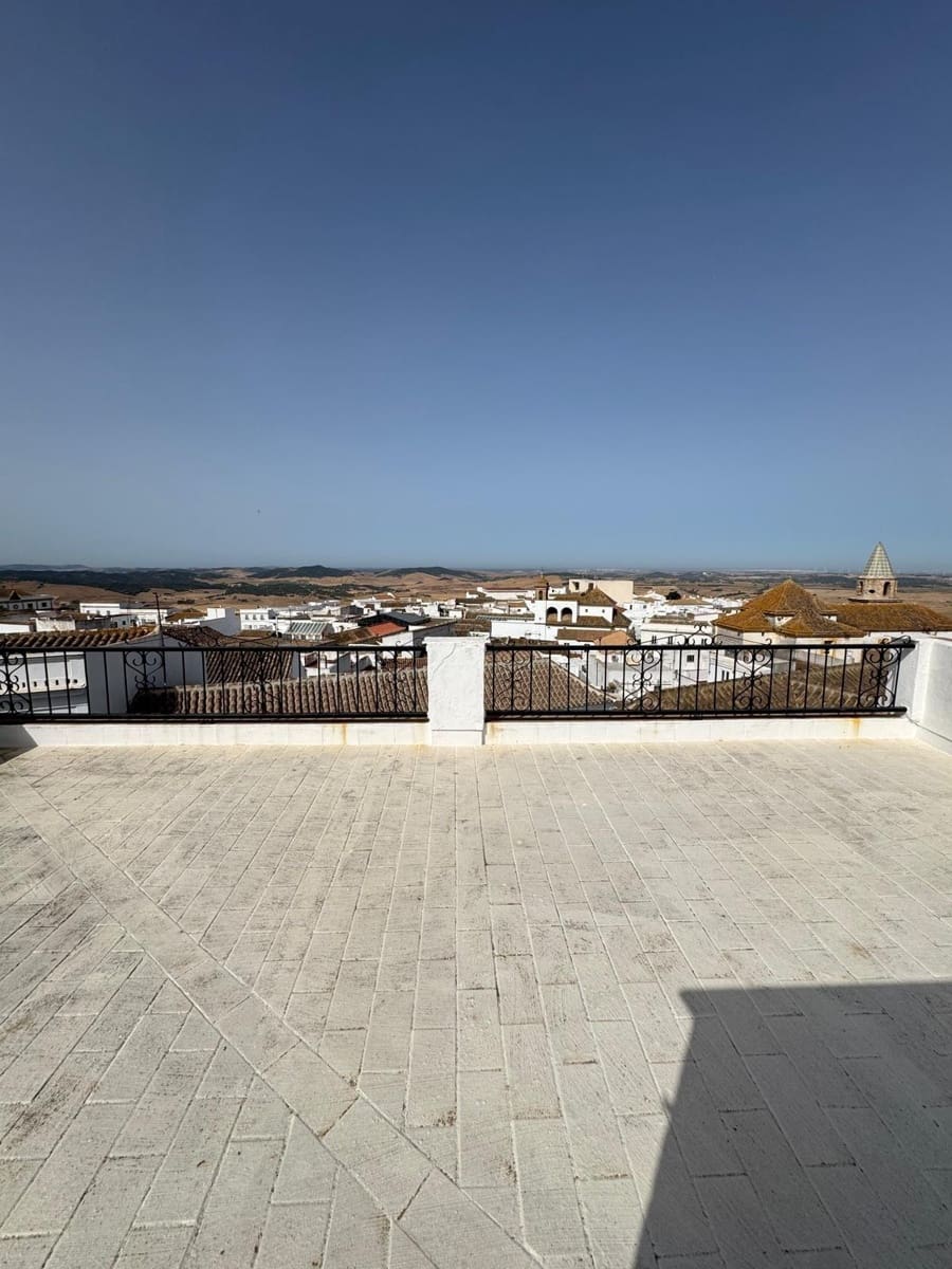 3 soveværelse Lejlighed til salg i Medina-Sidonia med garage - € 540.000 (Ref: 9973283)