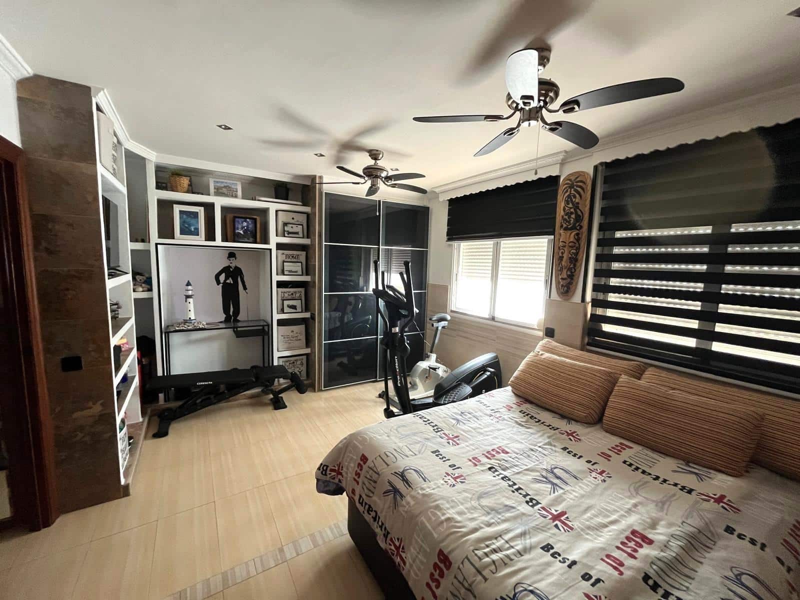 Piso de 3 habitaciones en Barbate en venta - 205.000 € (Ref: 9984962)
