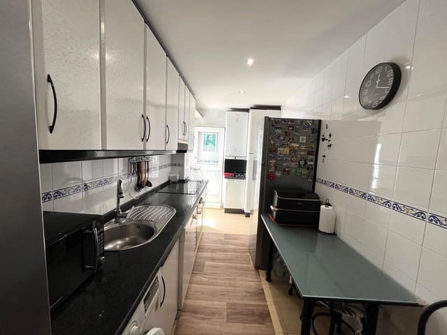 Piso de 3 habitaciones en Barbate en venta - 205.000 € (Ref: 9984962)