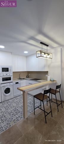 2 quarto Apartamento para arrendar em Cádis cidade - 1 250 € (Ref: 9986836)