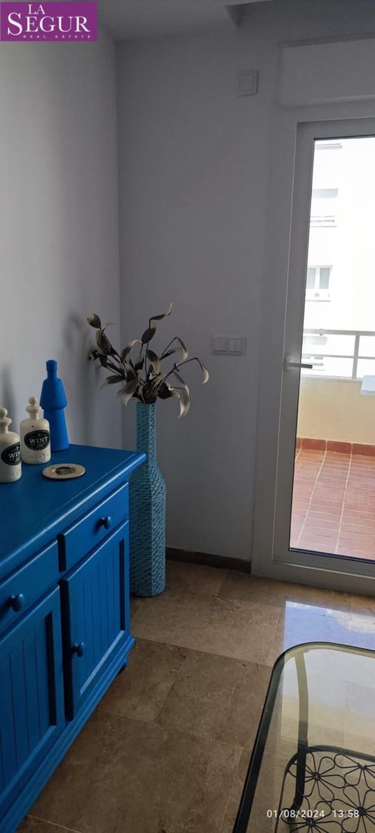 2 quarto Apartamento para arrendar em Cadis cidade - 1 250 € (Ref: 9986836)