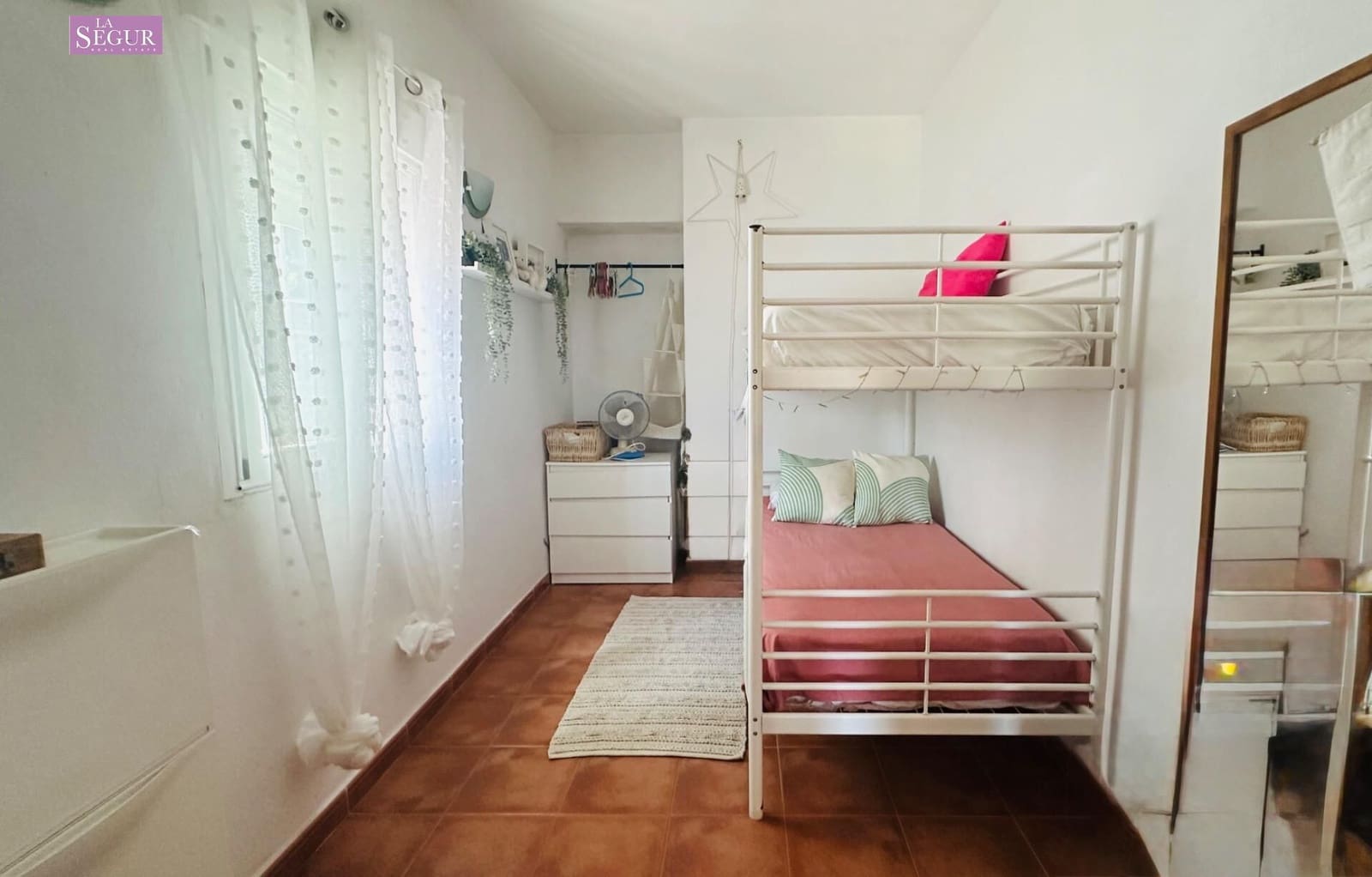 4 sovrum Villa till salu i Zahora med garage - 429 000 € (Ref: 9986837)