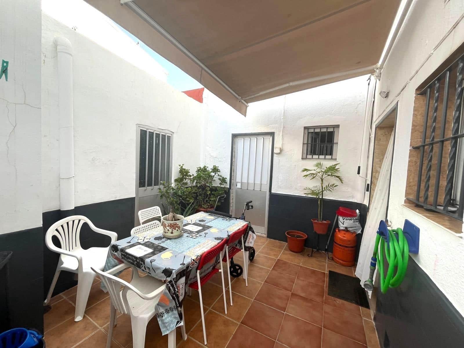 2 sovrum Hus till salu i Barbate - 245 000 € (Ref: 9997098)