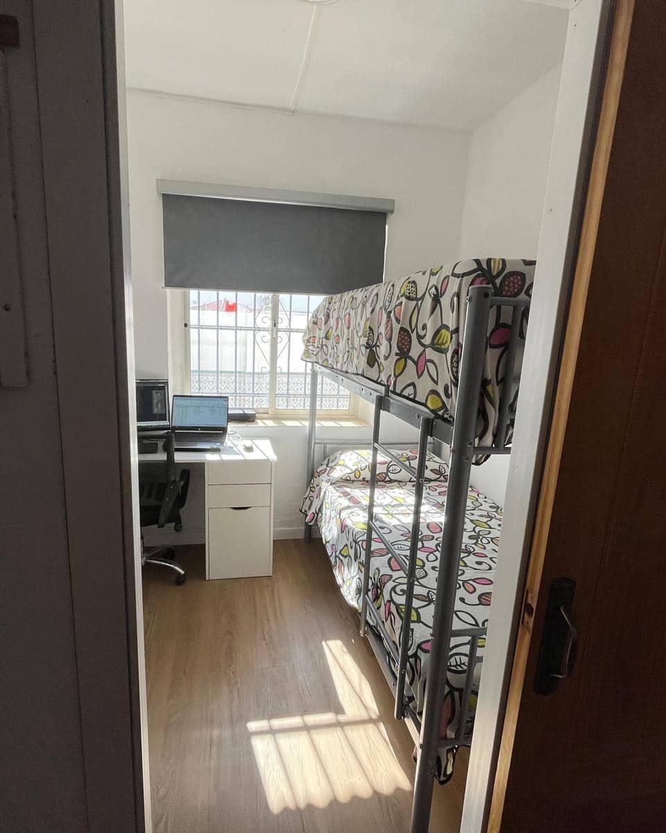 Apartamento de 3 habitaciones en Barbate en alquiler - 500 € (Ref: 9998781)