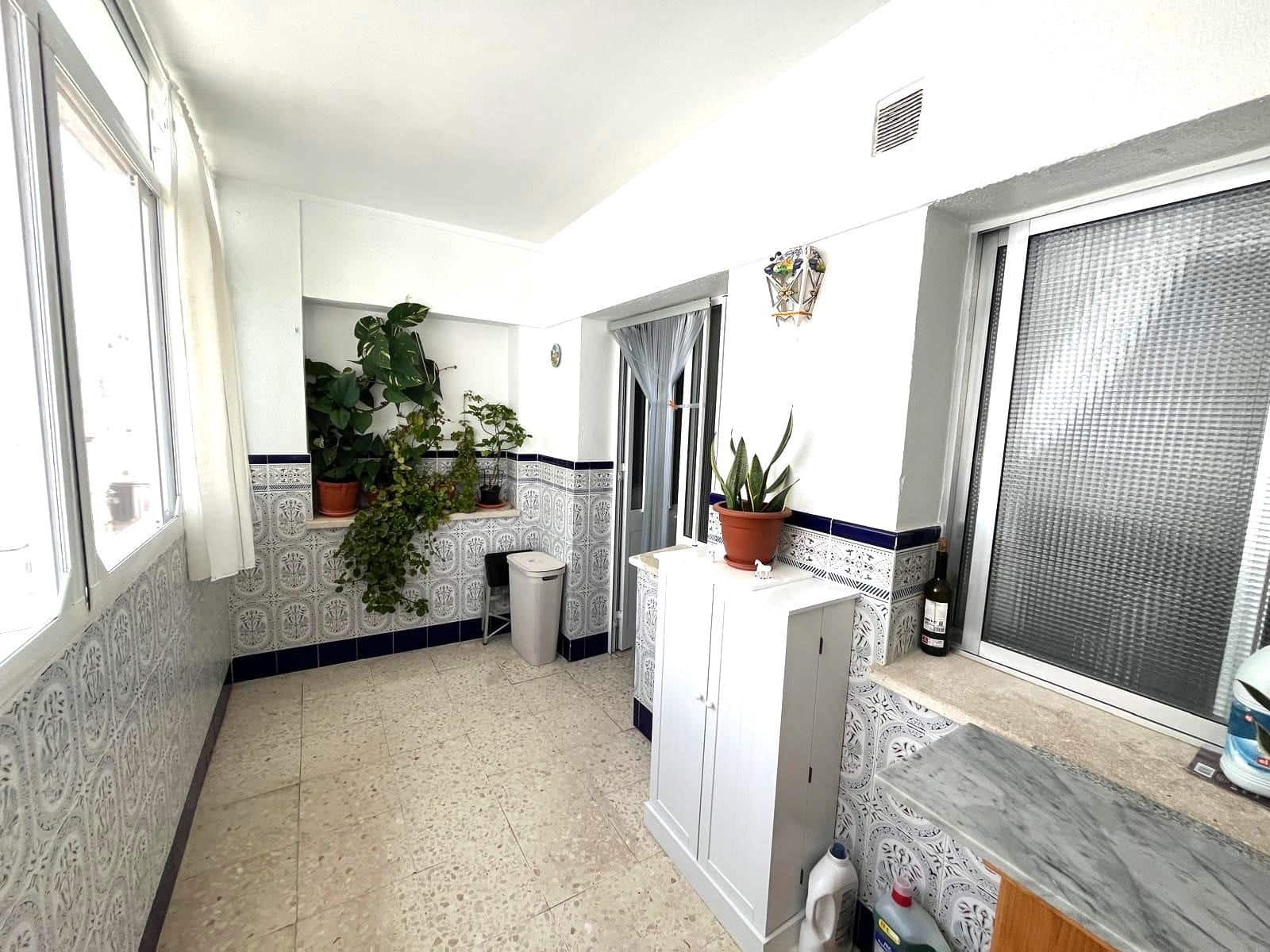 3 slaapkamer Flat te koop in Barbate - € 190.000 (Ref: 9998782)