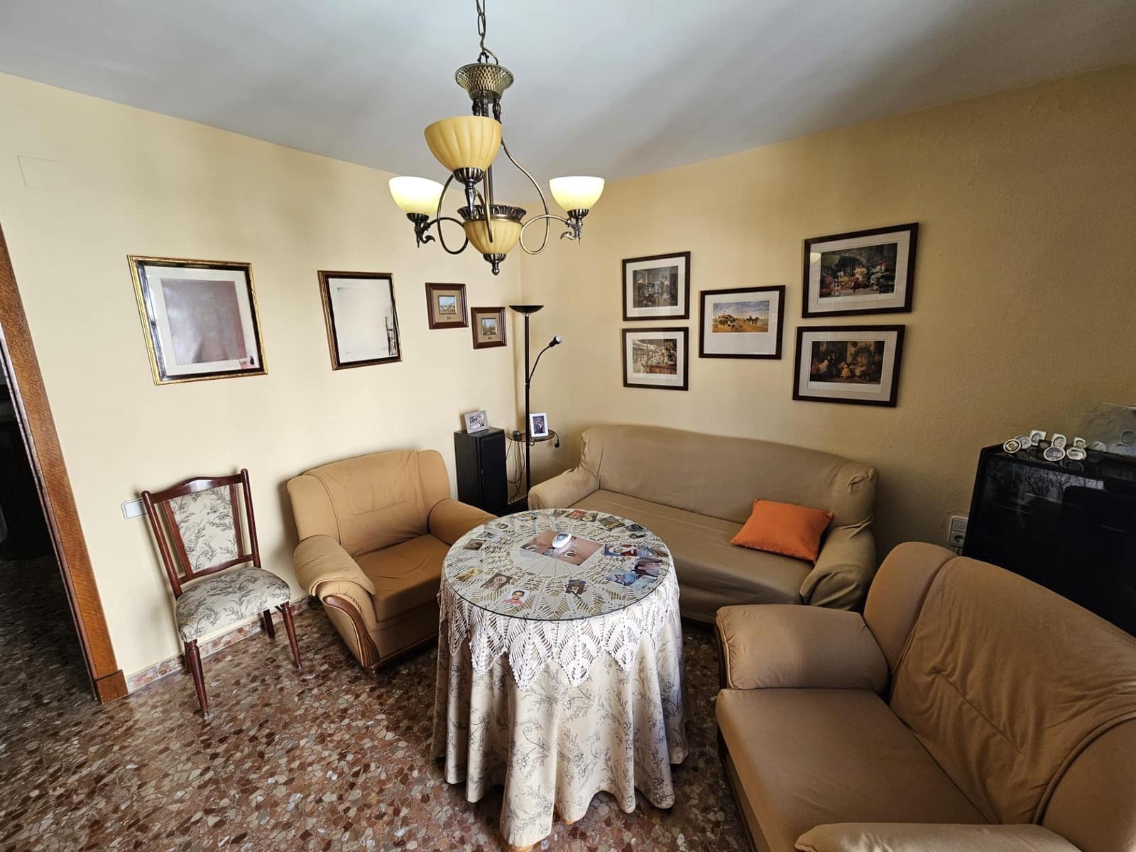 4 Zimmer Wohnung zu verkaufen in Vejer de la Frontera mit Garage - 275.000 € (Ref: 9999593)
